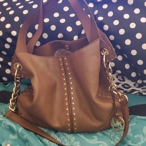 Michael Kors Astor Large Stud Luggage Leather Shou